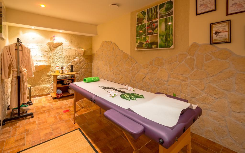 Sporthotel Liepaja Bagian luar foto