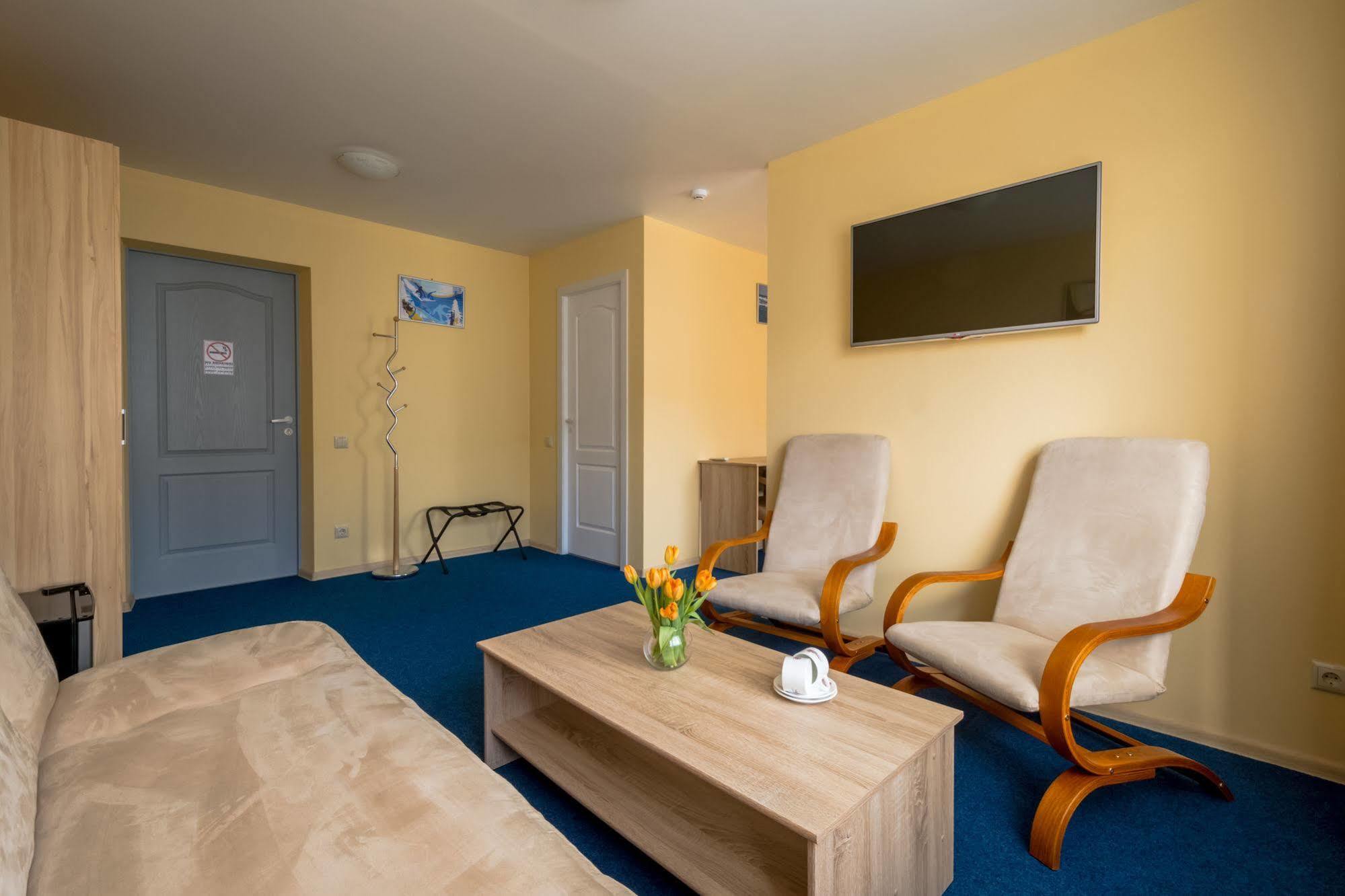 Sporthotel Liepaja Bagian luar foto